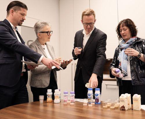 Produktverkostung Trinknahrung bei Dolp Medical Produktverkostung Trinknahrung bei Dolp Medical